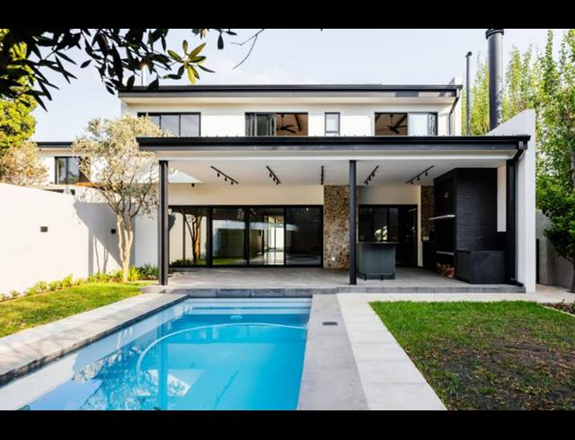 4 BEDROOM HOUSE FOR SALE IN WATERKLOOF RIDGE